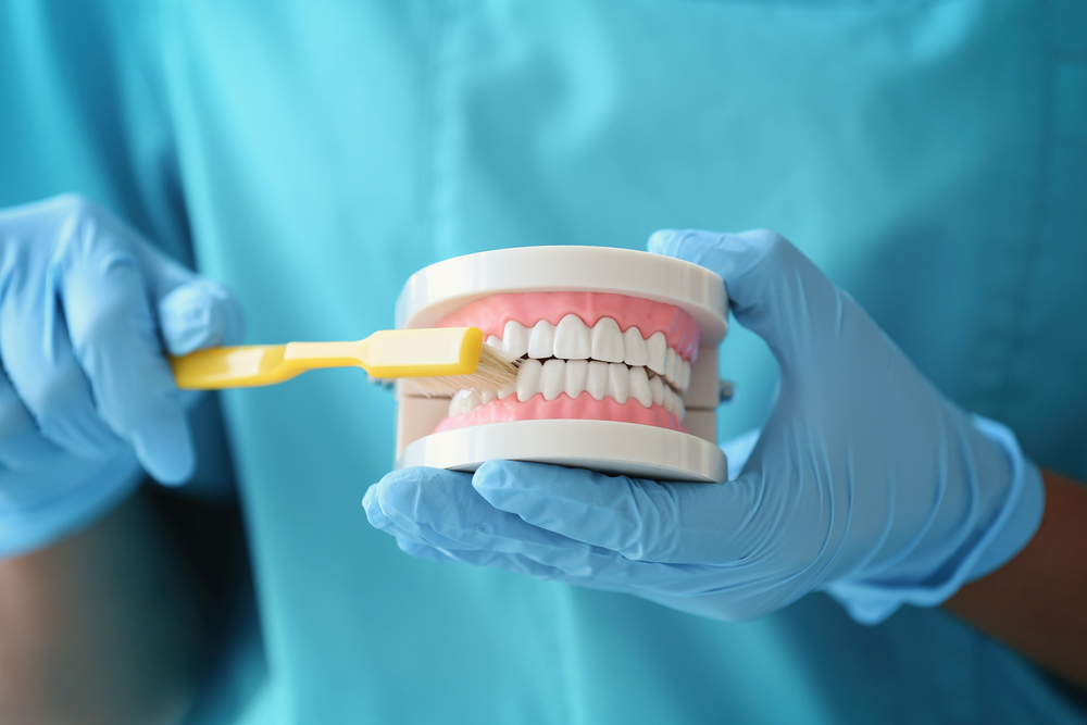 Całościowe leczenie stomatologiczne – odkryj ścieżkę do zdrowego i pięknego uśmiechu.